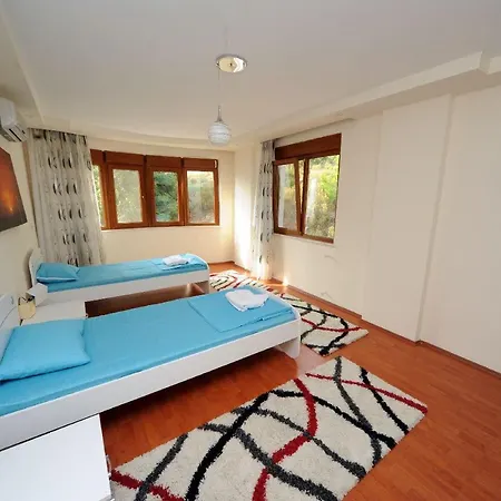 NadFox Villa